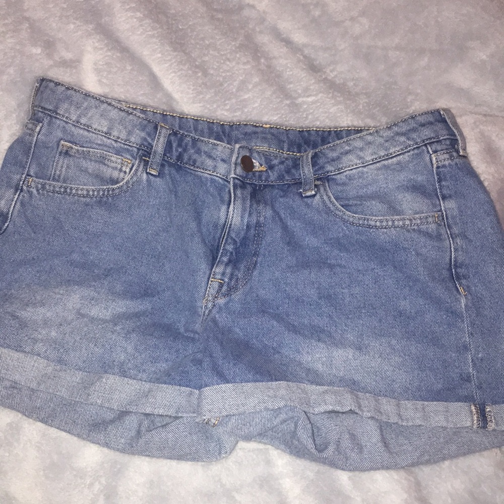 Jean shorts !!